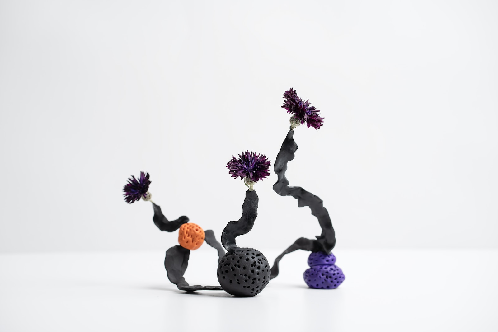 L’Ikebana : un art floral millénaire au service de la méditation et du bien-être